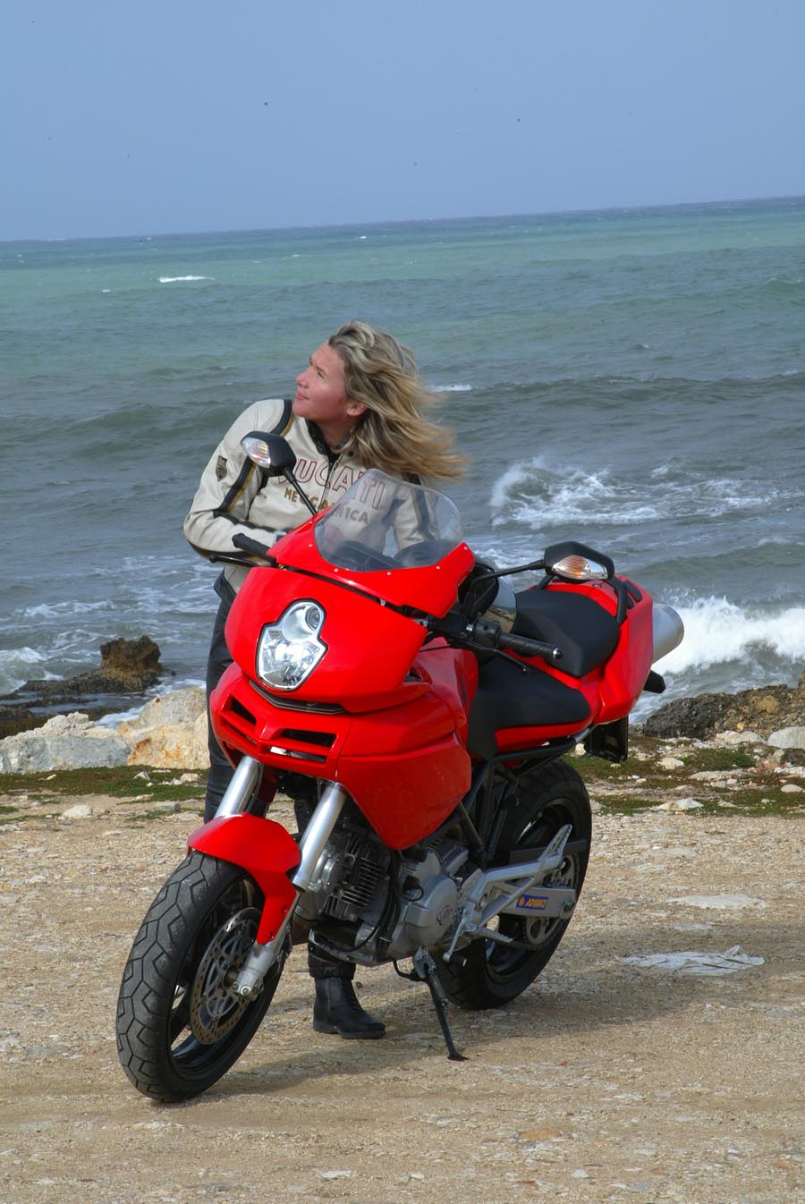 2005-Ducati-Multistrada-1.jpg